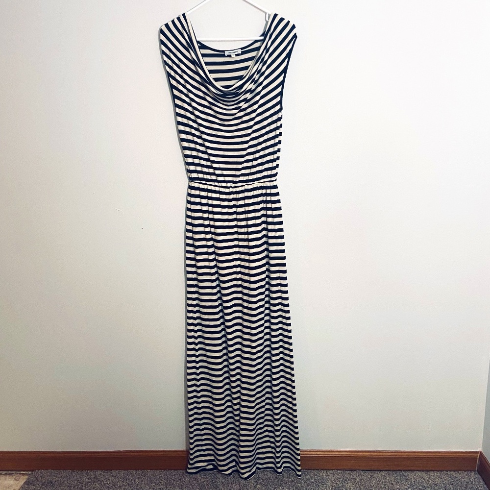 Remain Cap Sleeve Black and tan Maxi Dress Size Small